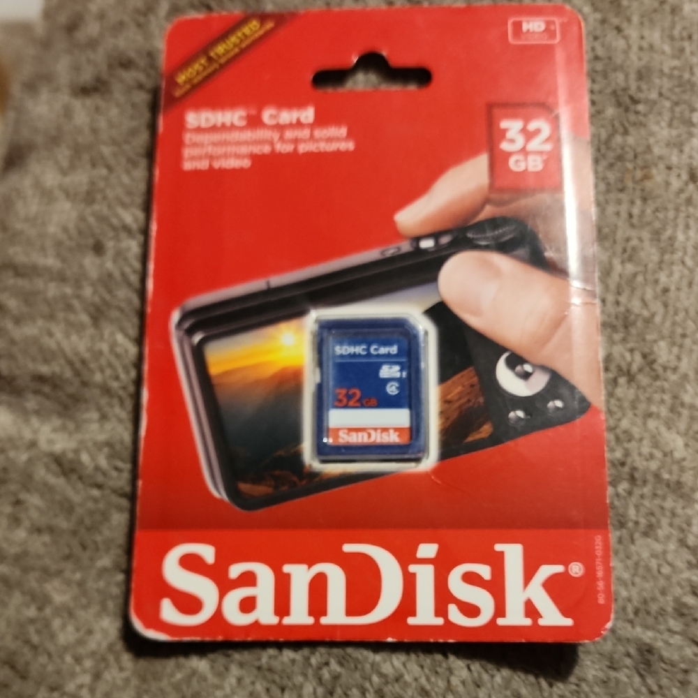 SanDisk 32GB Class 4 SDHC Memory Card New In Packaging Sealed